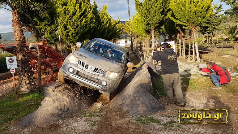 Ο Ντάνος σε πολύ άγριες δοκιμασίες με το Mitsubishi L200